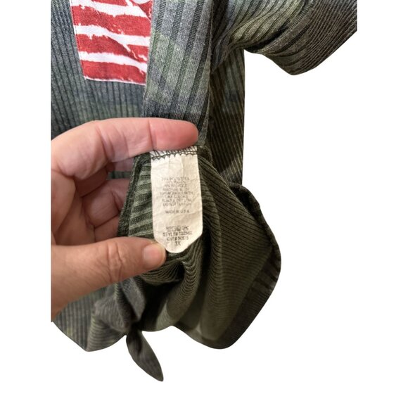 Camo Print Womens Top With American Flag Pocket & Front Tie Design 3X - Picture 6 of 6